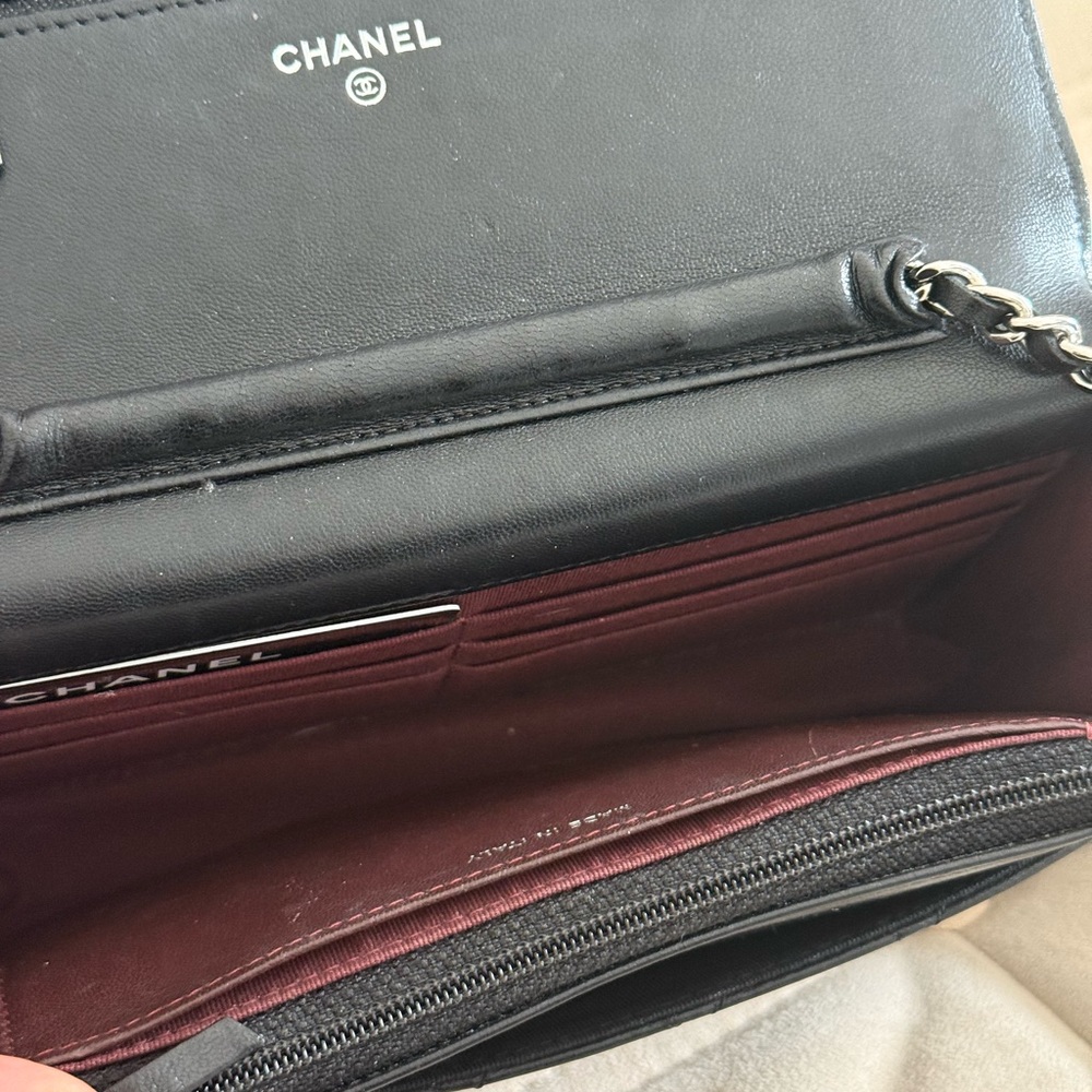 Chanel Black Quilted Crossbody Bag with Chain Strap - Picture 7 of 8